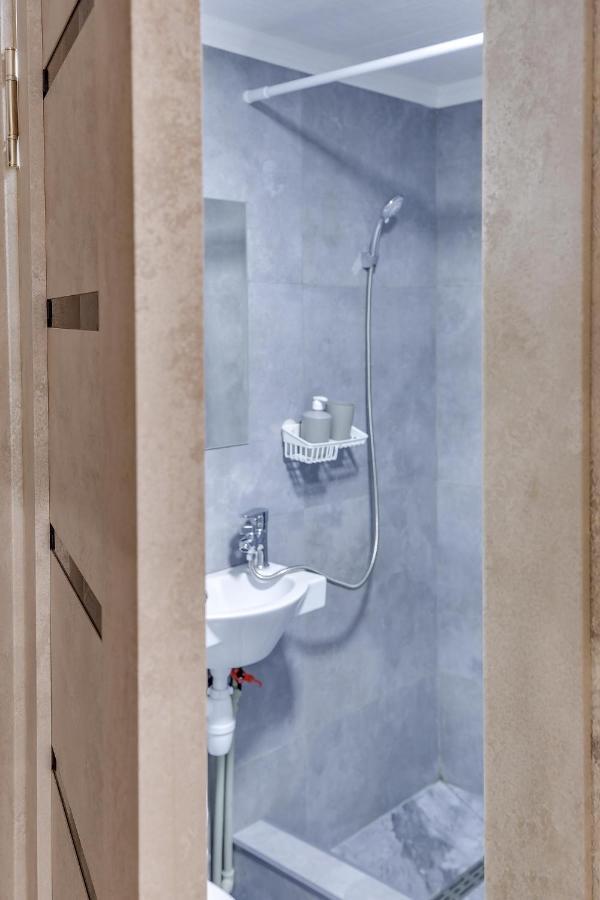 Yourhouse На Розыбакиева Утепова Недалеко От Меги Almatı Dış mekan fotoğraf