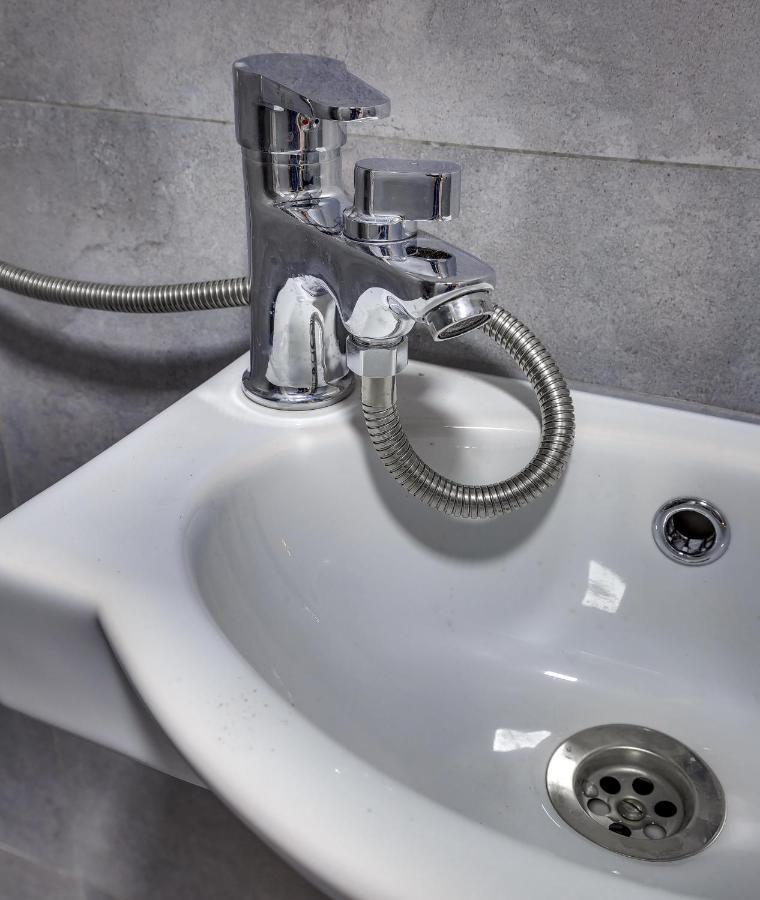 Yourhouse На Розыбакиева Утепова Недалеко От Меги Almatı Dış mekan fotoğraf